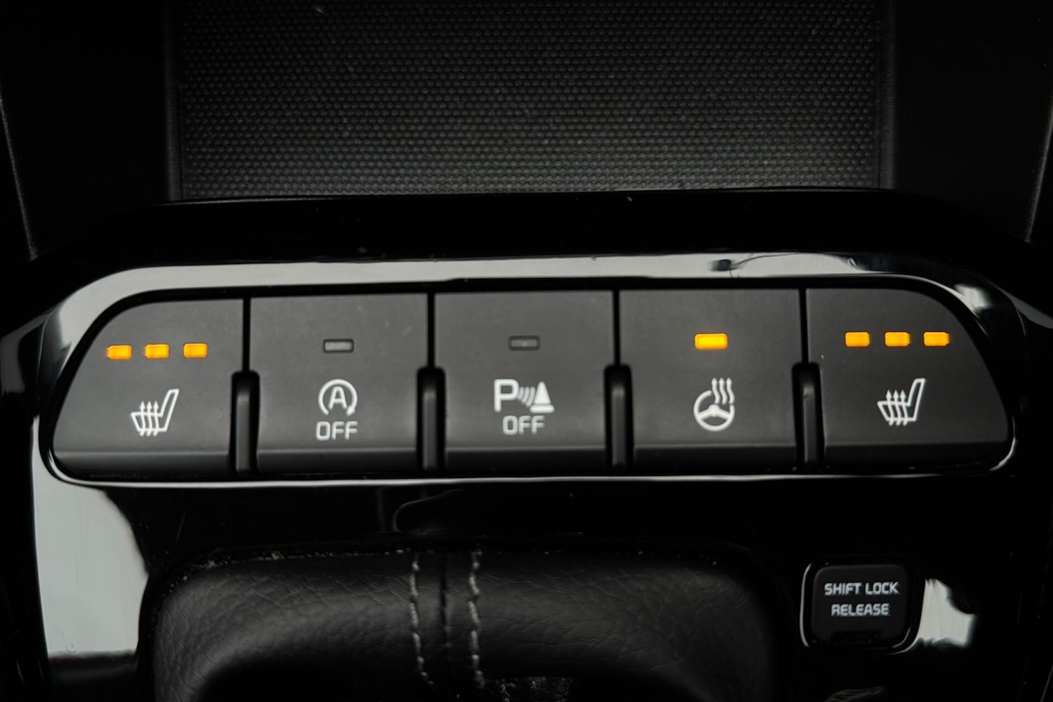 Used Kia Stonic 2020 for sale - 76553360: Photo 23