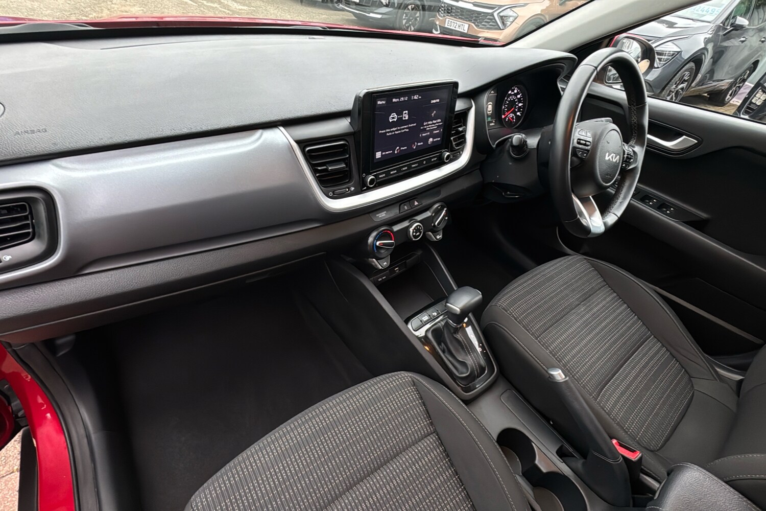 Used Kia Stonic 2022 for sale - 77473227: Photo 11