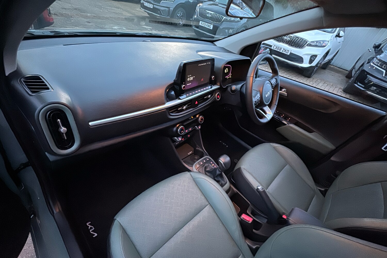 Used Kia Picanto 2024 for sale - 76436041: Photo 11