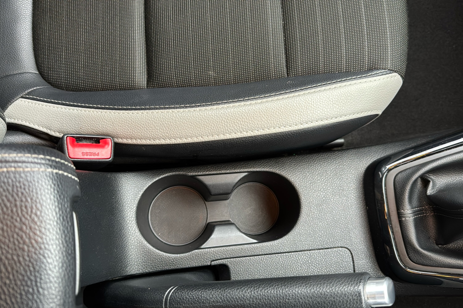 Used Kia Stonic 2019 for sale - 77069734: Photo 32