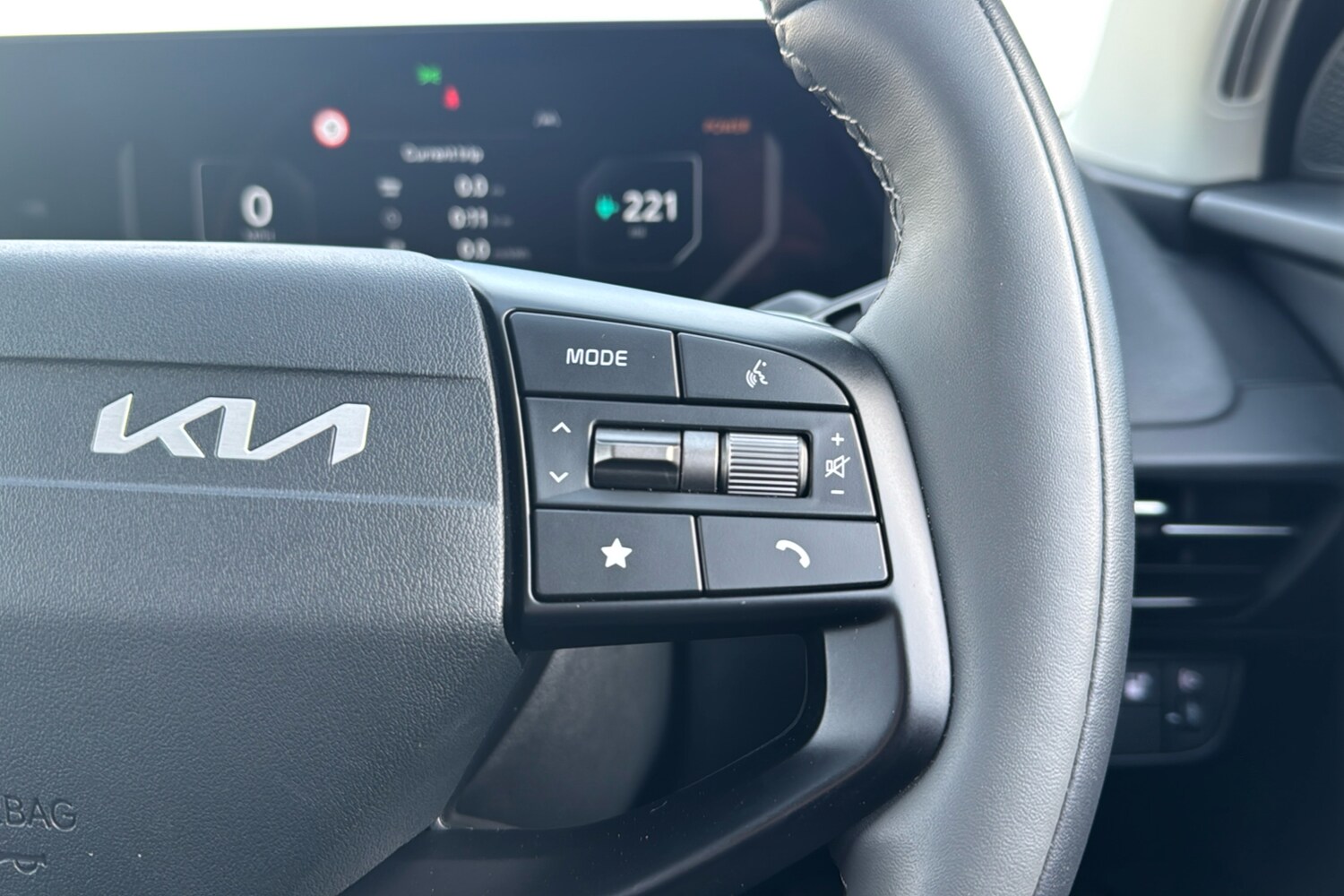 Used Kia EV6 2025 for sale - 77720976: Photo 18