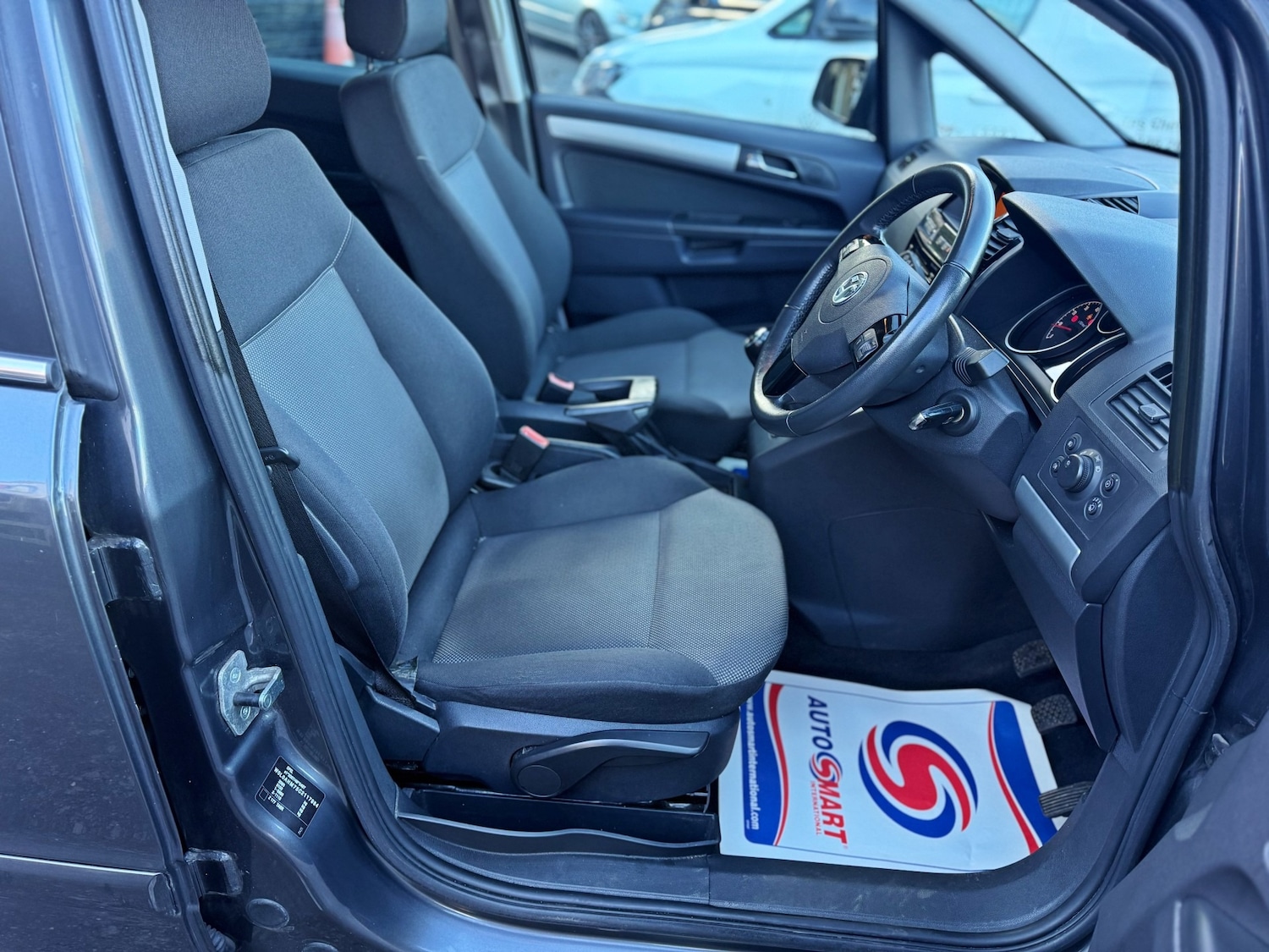 Used Vauxhall Zafira 2012 for sale - 76670932: Photo 11