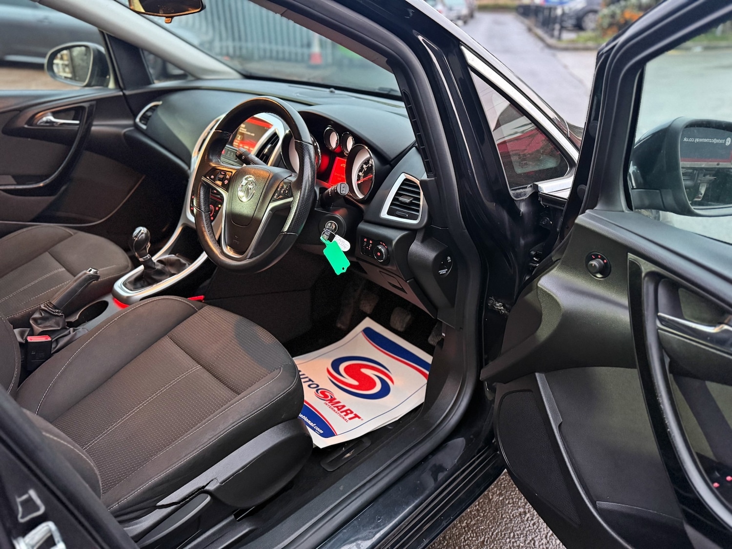 Used Vauxhall Astra 2015 for sale - 77001803: Photo 13