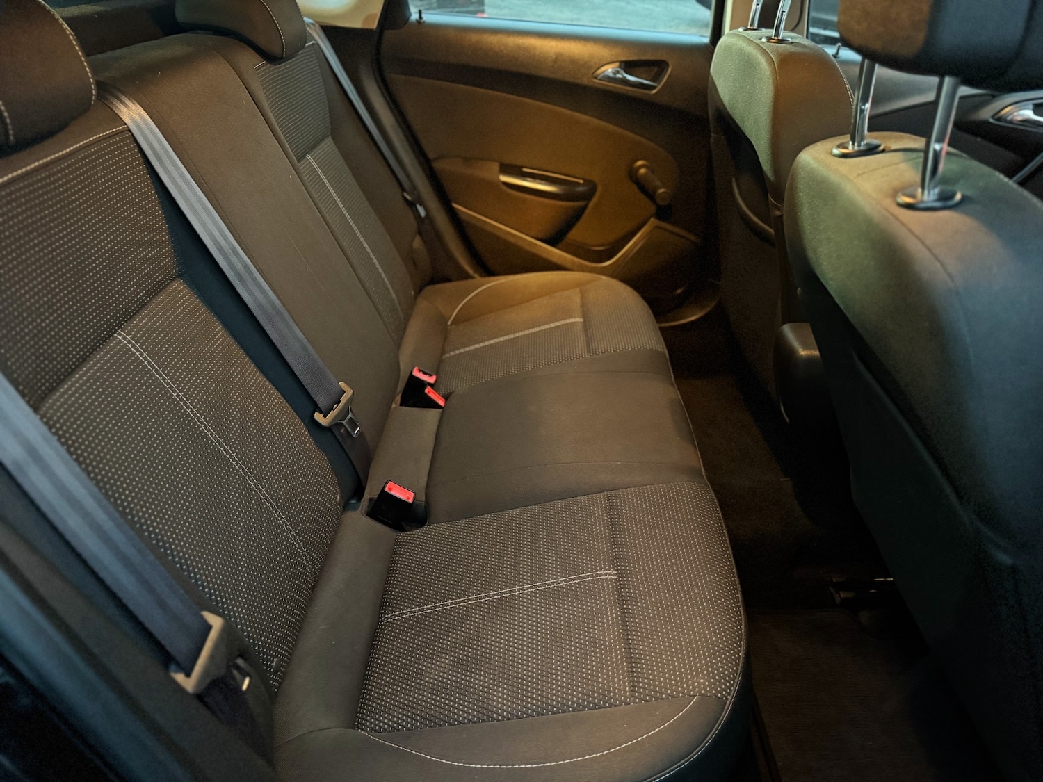 Used Vauxhall Astra 2015 for sale - 77001803: Photo 20