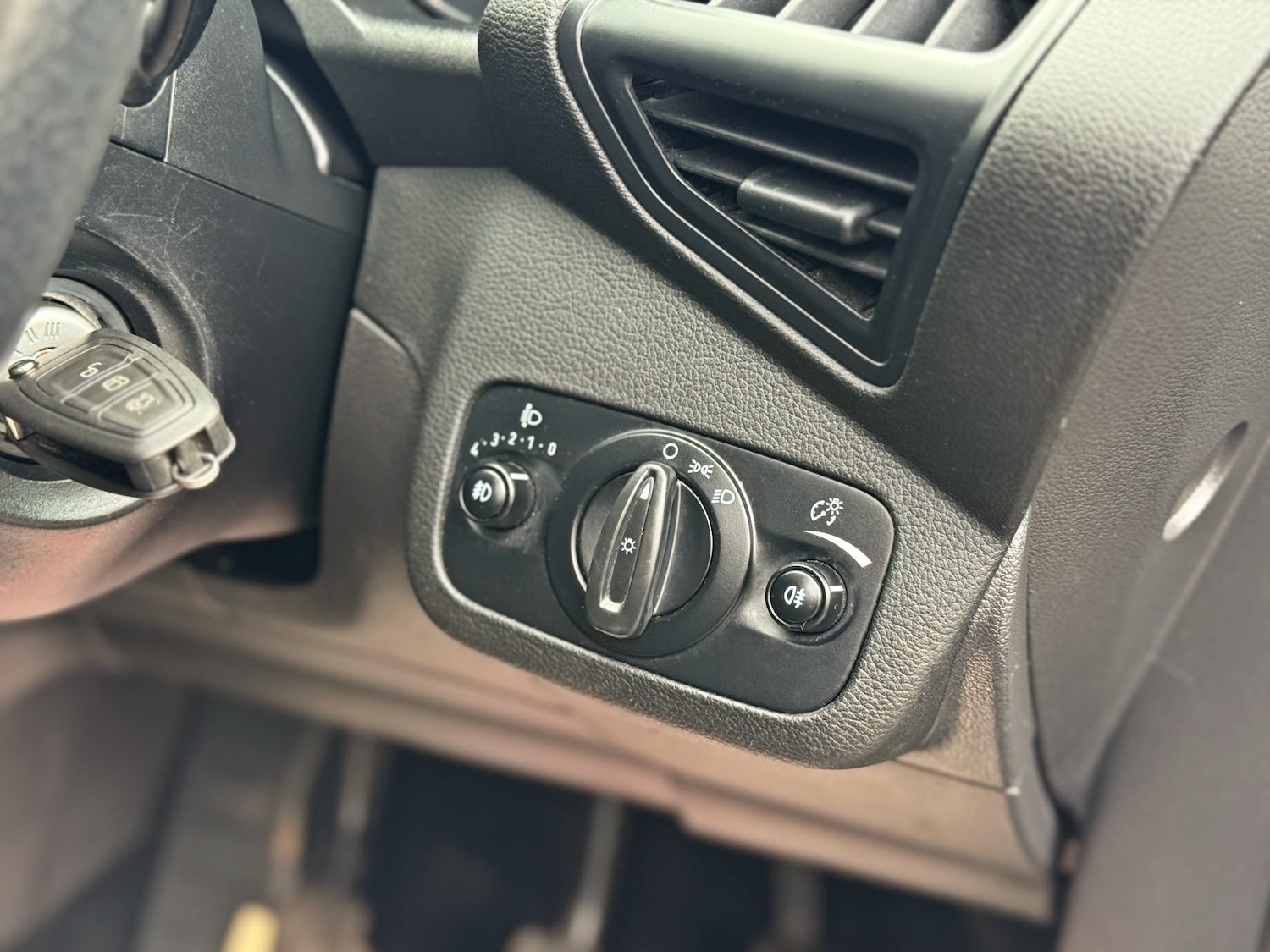 Used Ford Grand C-Max 2017 for sale - 76076065: Photo 26