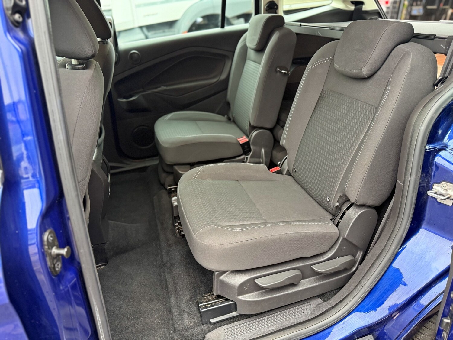 Used Ford Grand C-Max 2017 for sale - 76076065: Photo 39