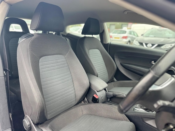 Used Volkswagen Scirocco 2011 for sale - 76306889: Photo 19
