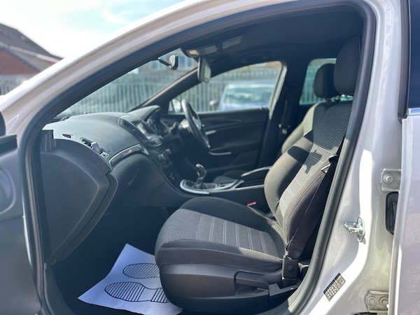 Used Vauxhall Insignia 2015 for sale - 76095211: Photo 23