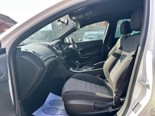Used Vauxhall Insignia 2015 for sale - 76095211: Photo 24