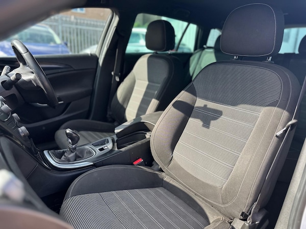 Used Vauxhall Insignia 2015 for sale - 76095211: Photo 25