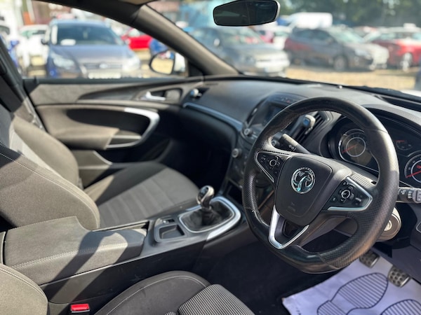 Used Vauxhall Insignia 2015 for sale - 76095211: Photo 29