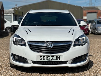 Used Vauxhall Insignia 2015 for sale - 76095211: Photo 3