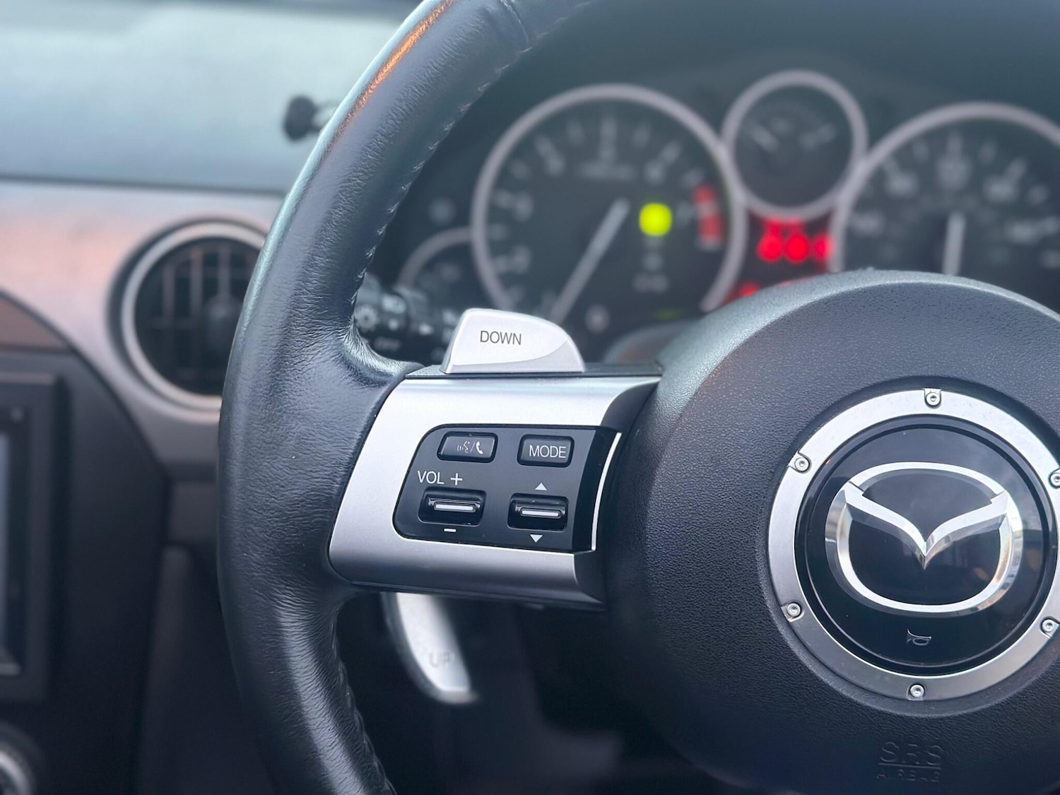 Used Mazda MX-5 2010 for sale - 76337620: Photo 28