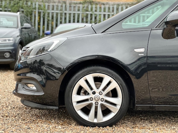 Used Vauxhall Zafira Tourer 2018 for sale - 76282828: Photo 11