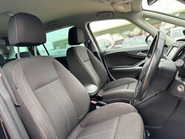 Used Vauxhall Zafira Tourer 2018 for sale - 76282828: Photo 18