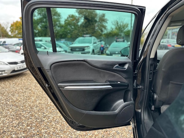 Used Vauxhall Zafira Tourer 2018 for sale - 76282828: Photo 30