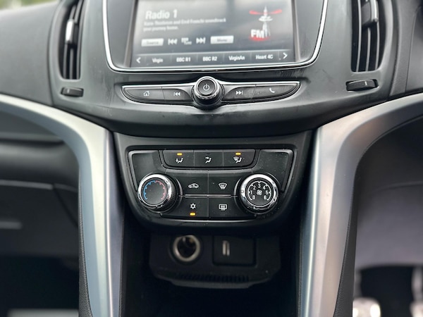 Used Vauxhall Zafira Tourer 2018 for sale - 76282828: Photo 52