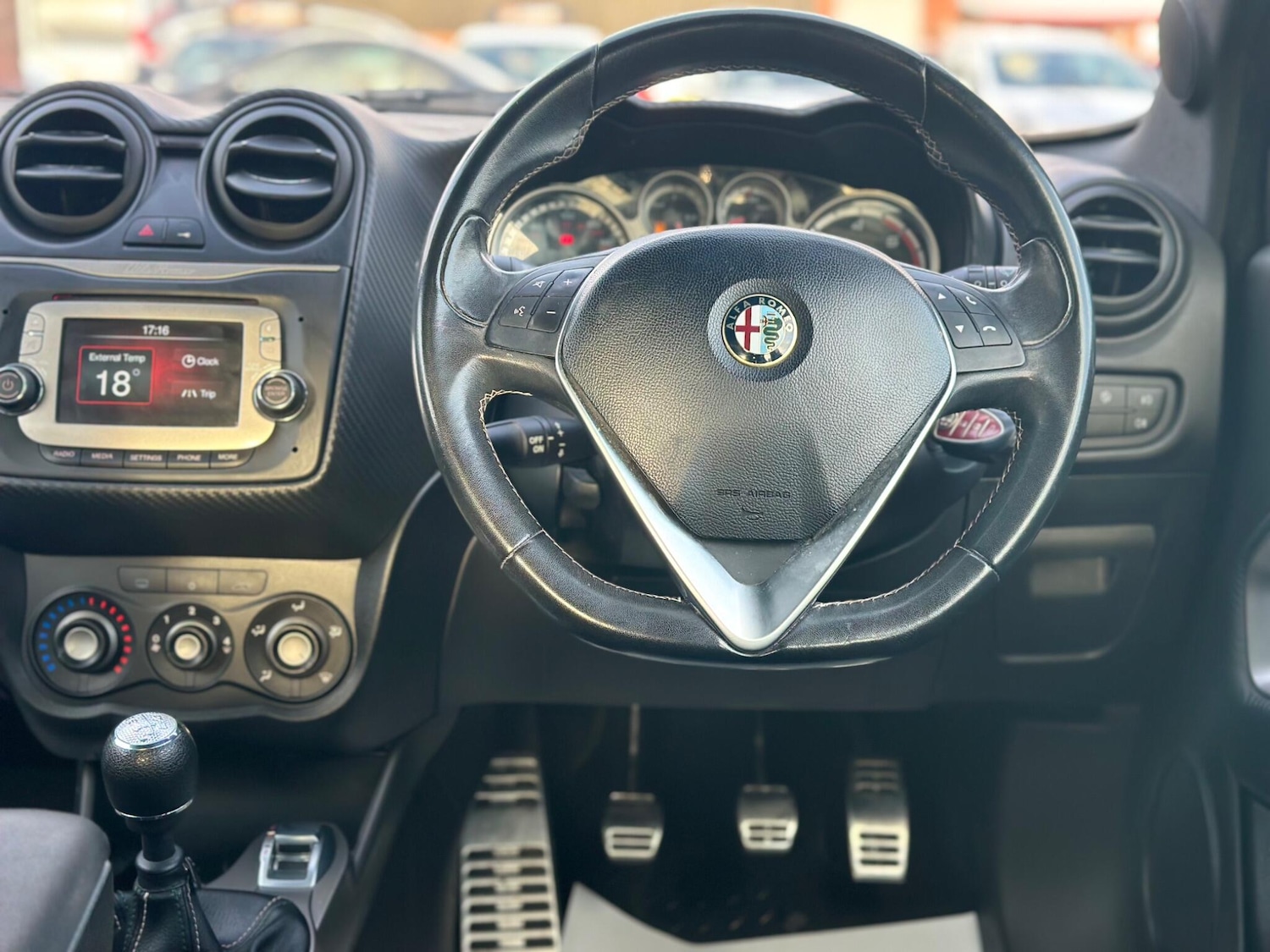 Used Alfa Romeo MiTo 2015 for sale - 76371127: Photo 2