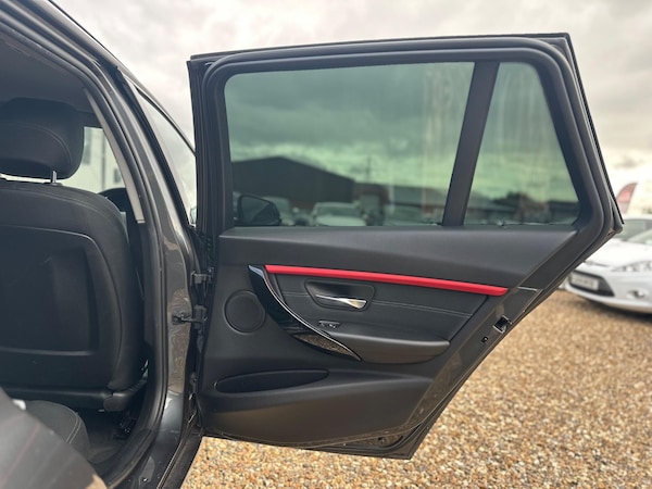 Used BMW 3 Series 2018 for sale - 76071573: Photo 31