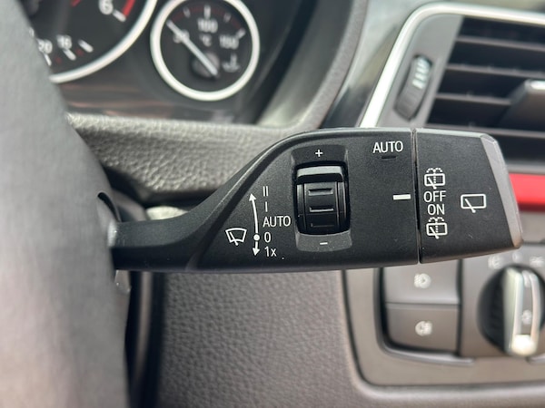 Used BMW 3 Series 2018 for sale - 76071573: Photo 35