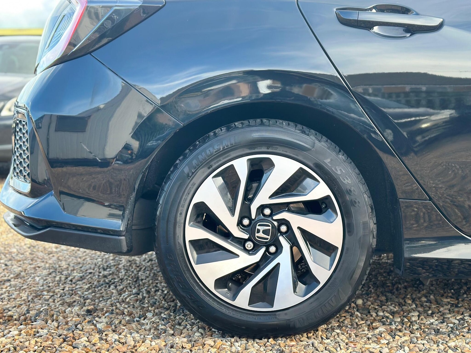 Used Honda Civic 2017 for sale - 76361195: Photo 12