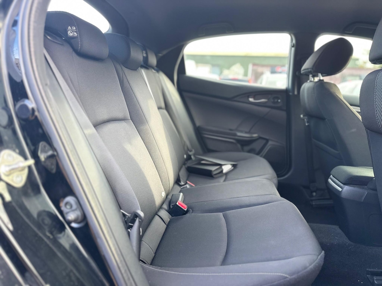 Used Honda Civic 2017 for sale - 76361195: Photo 28