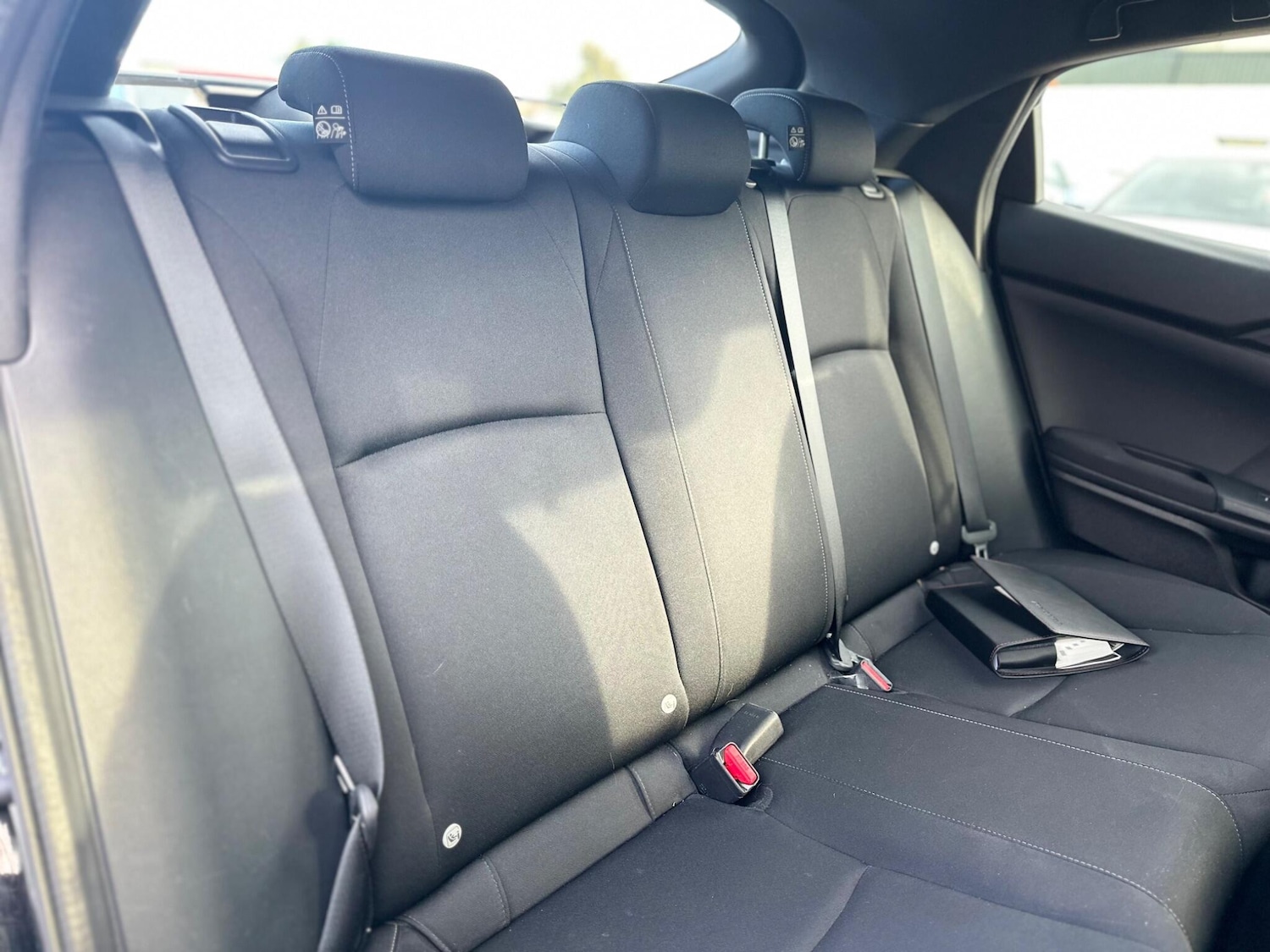 Used Honda Civic 2017 for sale - 76361195: Photo 29