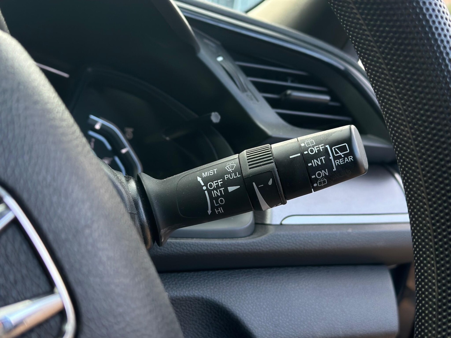 Used Honda Civic 2017 for sale - 76361195: Photo 37