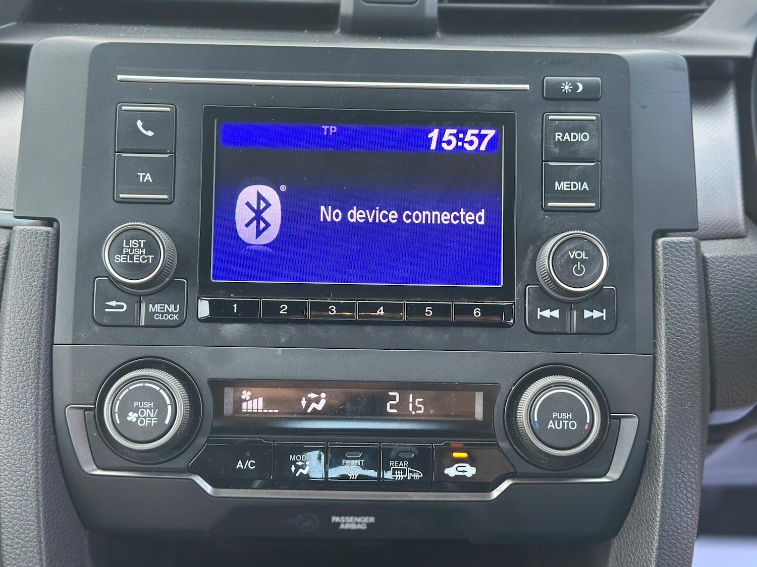 Used Honda Civic 2017 for sale - 76361195: Photo 40