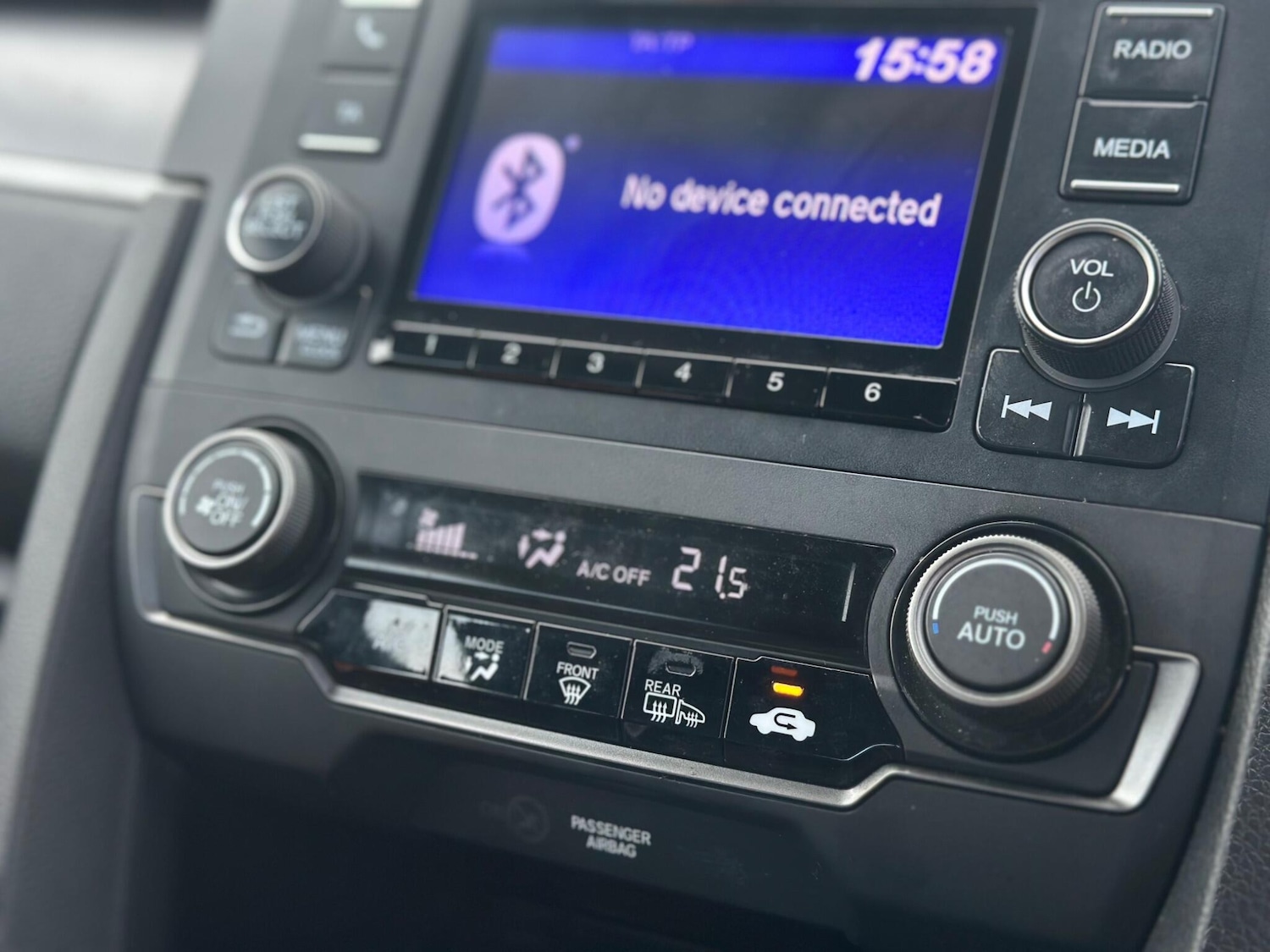 Used Honda Civic 2017 for sale - 76361195: Photo 44