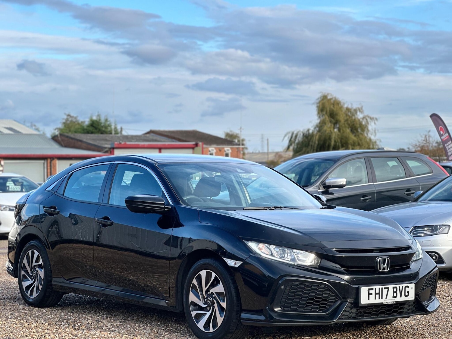 Used Honda Civic 2017 for sale - 76361195: Photo 7