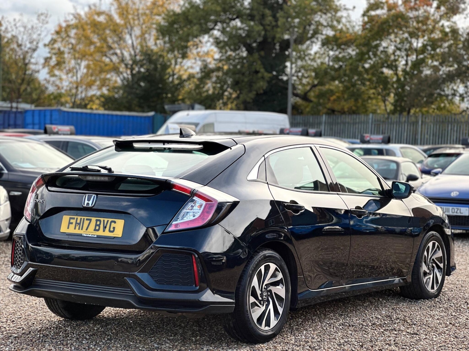 Used Honda Civic 2017 for sale - 76361195: Photo 8