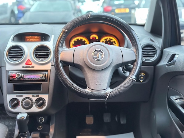 Used Vauxhall Corsa 2012 for sale - 76294849: Photo 2