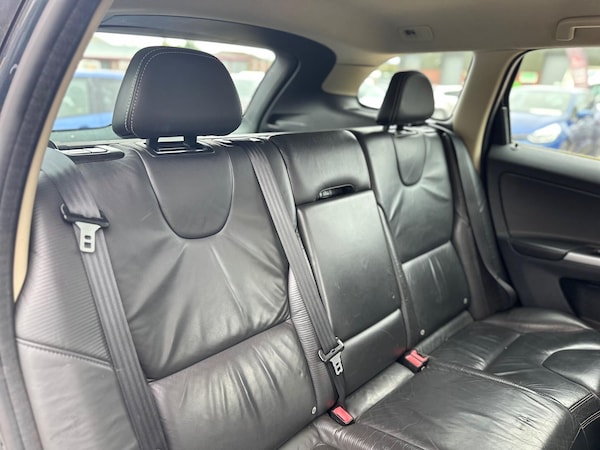 Used Volvo XC60 2011 for sale - 76199779: Photo 24
