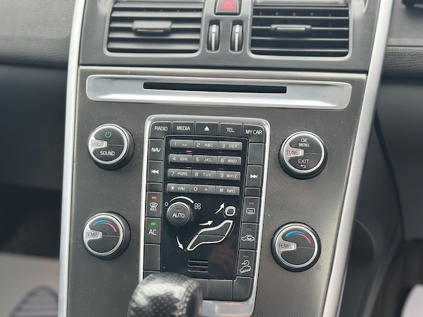Used Volvo XC60 2011 for sale - 76199779: Photo 40