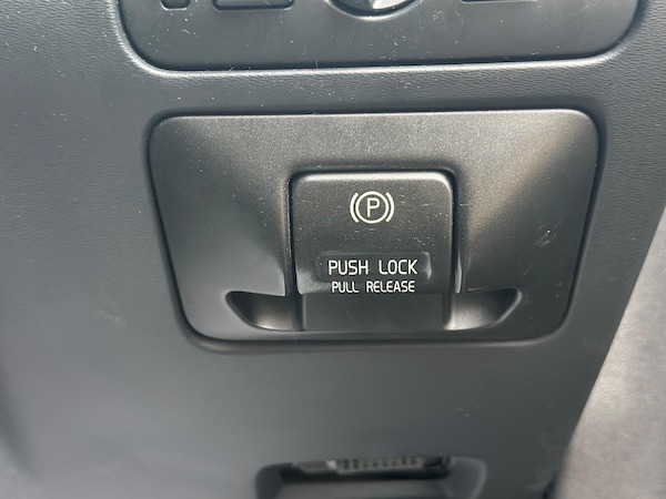 Used Volvo XC60 2011 for sale - 76199779: Photo 44