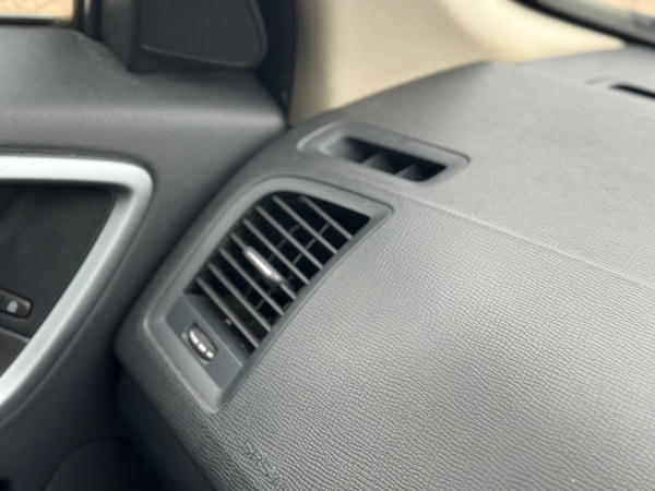 Used Volvo XC60 2011 for sale - 76199779: Photo 50
