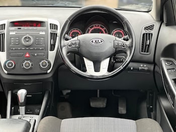 Used Kia Ceed 2012 for sale - 76295138: Photo 2
