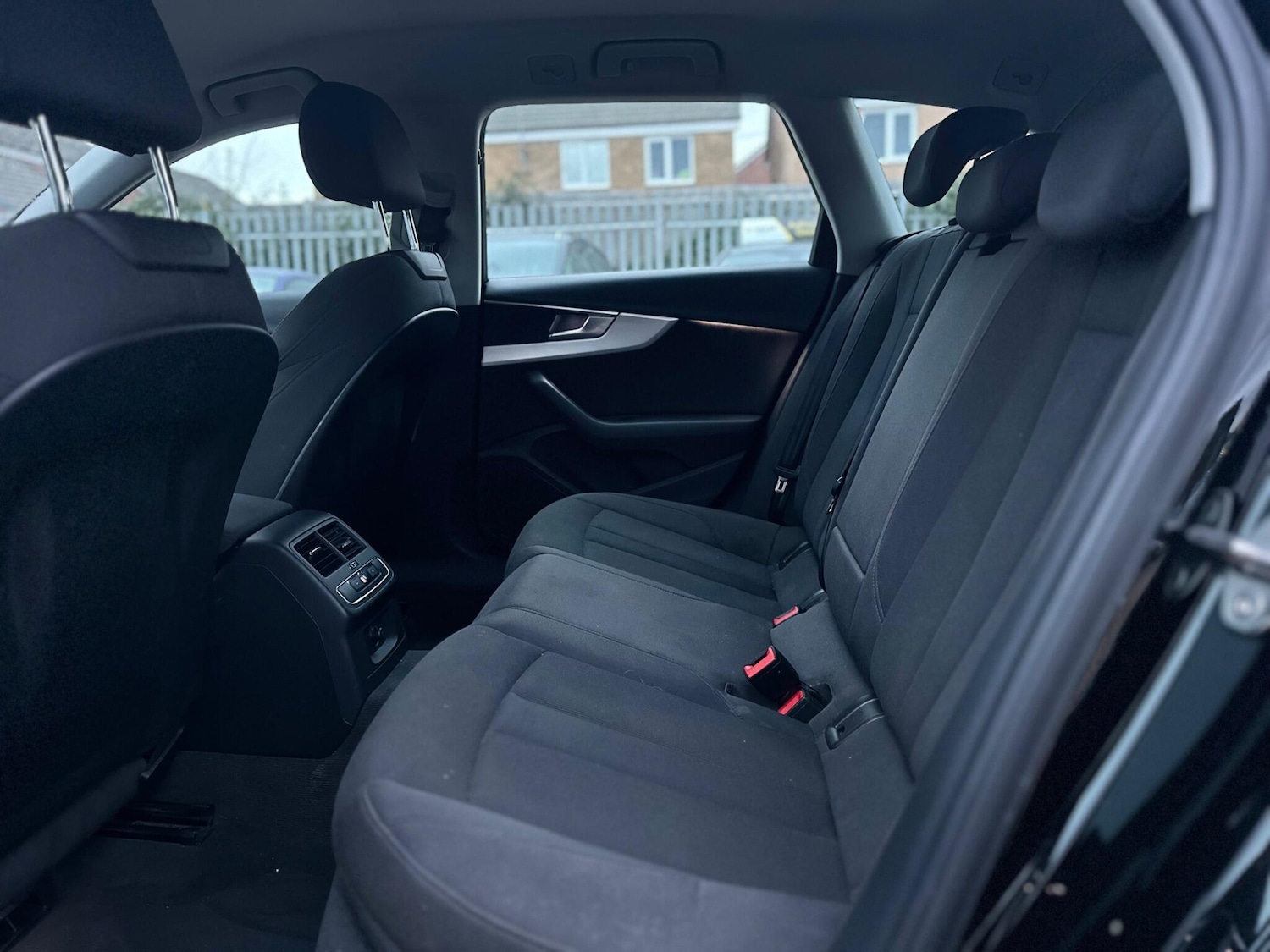 Used Audi A4 Avant 2016 for sale - 76371502: Photo 30