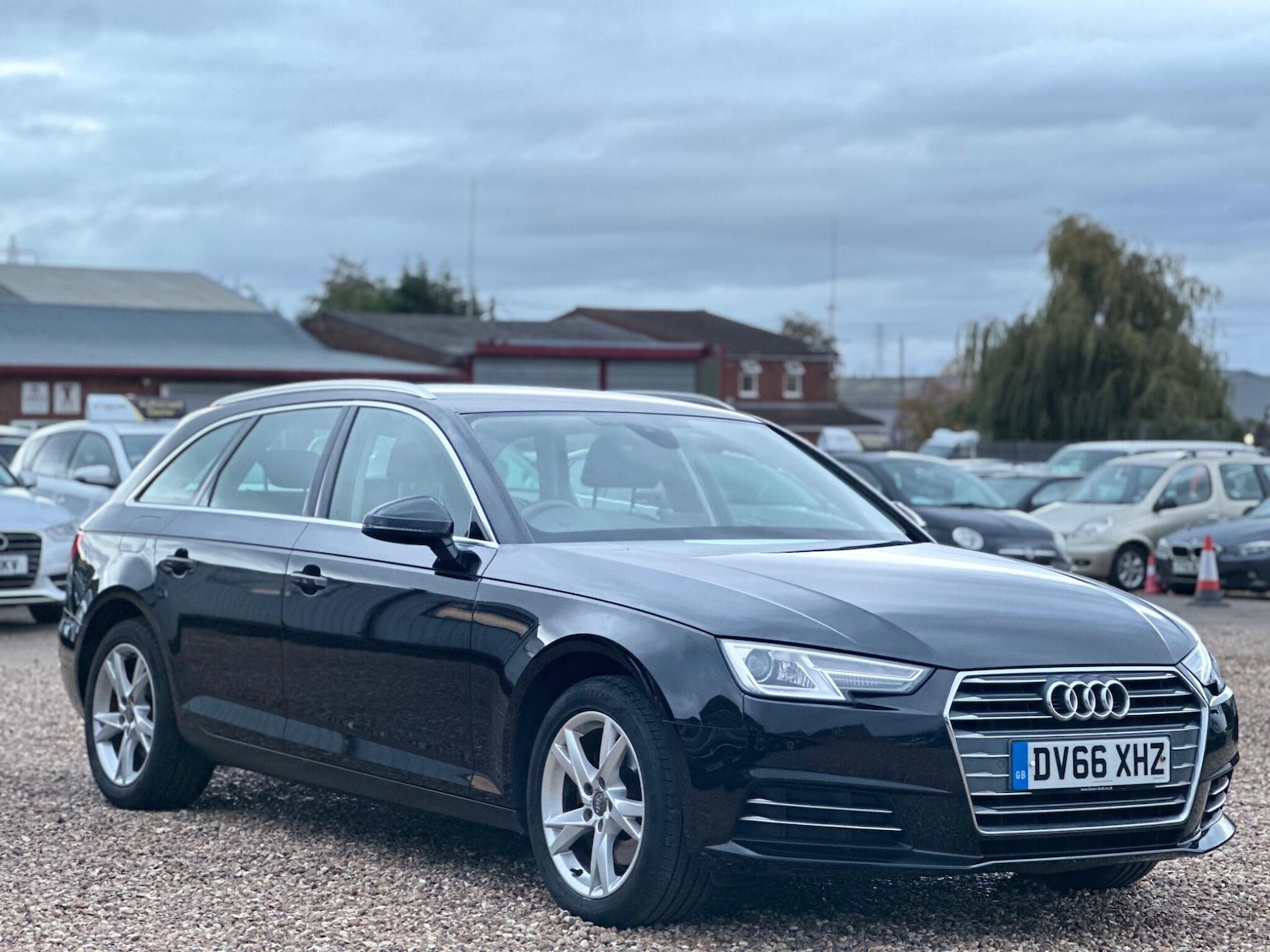 Used Audi A4 Avant 2016 for sale - 76371502: Photo 8