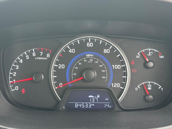 Used Hyundai i10 2014 for sale - 76109770: Photo 31