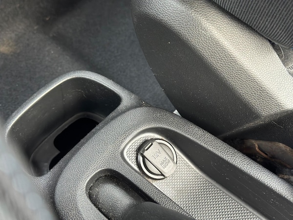 Used Hyundai i10 2014 for sale - 76109770: Photo 42