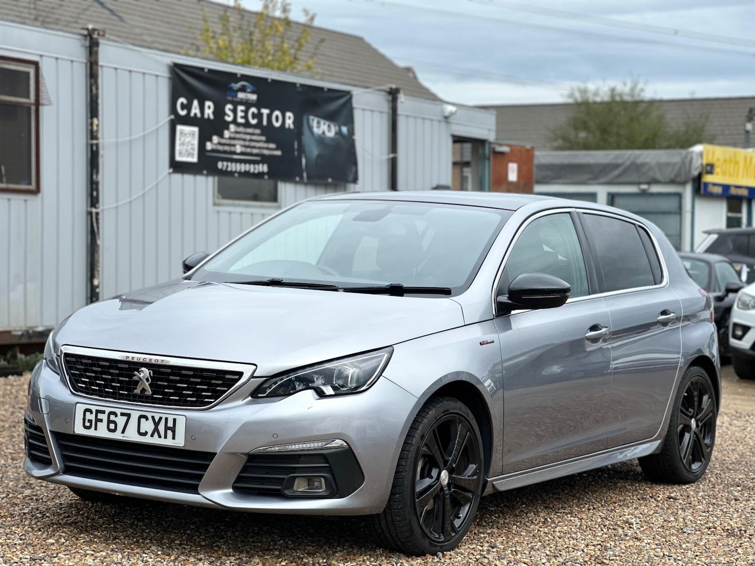 Used Peugeot 308 2017 for sale - 76360345: Photo 10