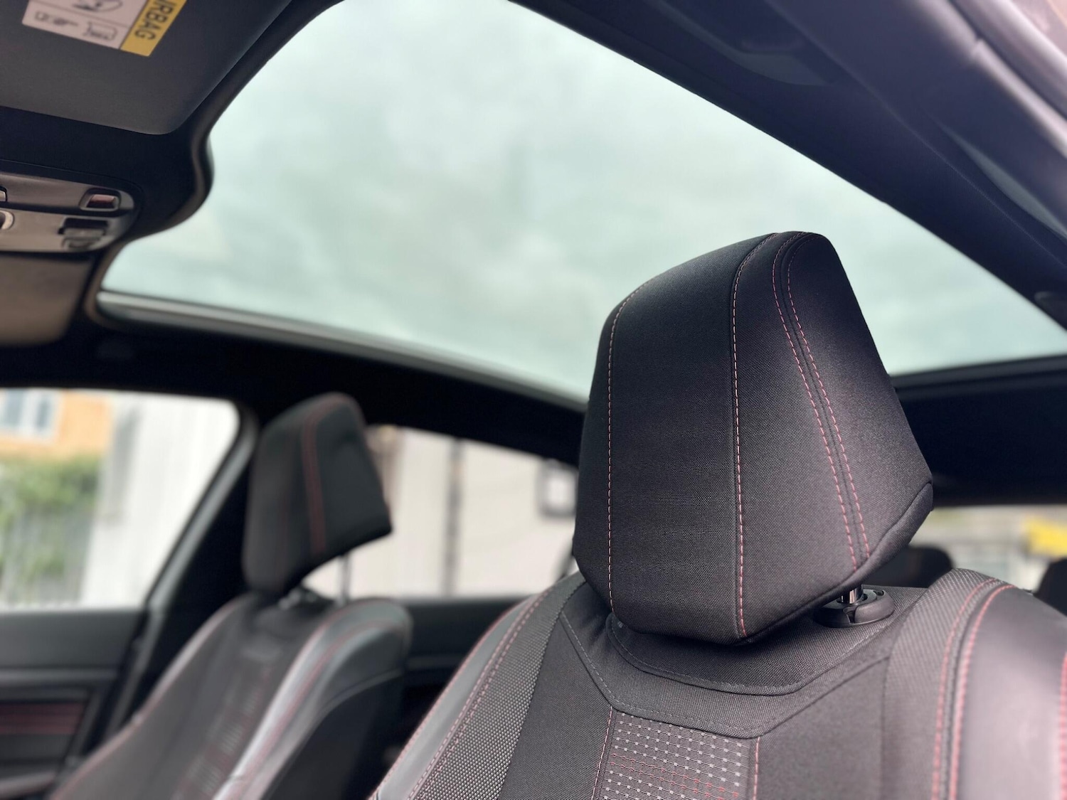 Used Peugeot 308 2017 for sale - 76360345: Photo 17