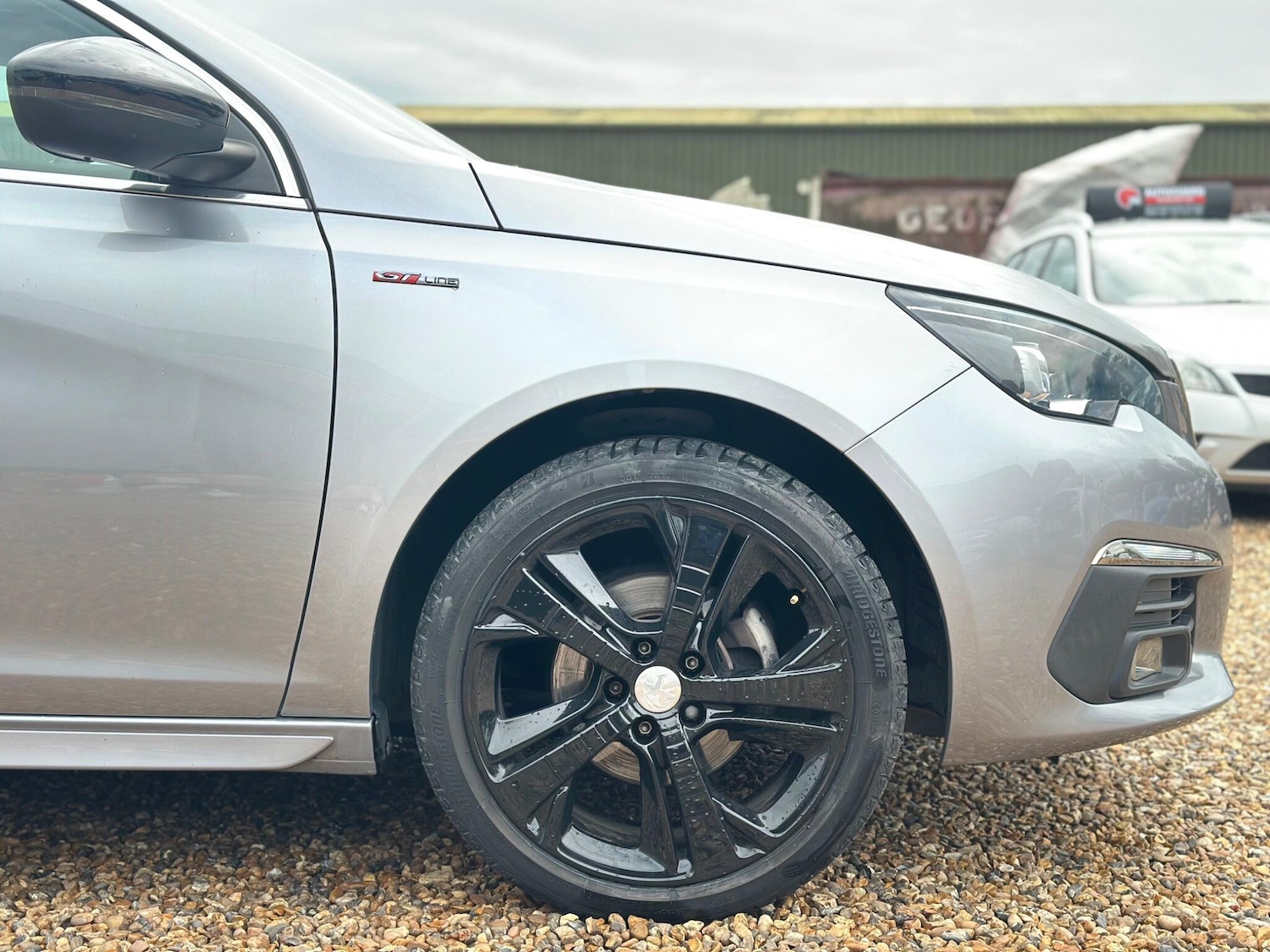 Used Peugeot 308 2017 for sale - 76360345: Photo 22