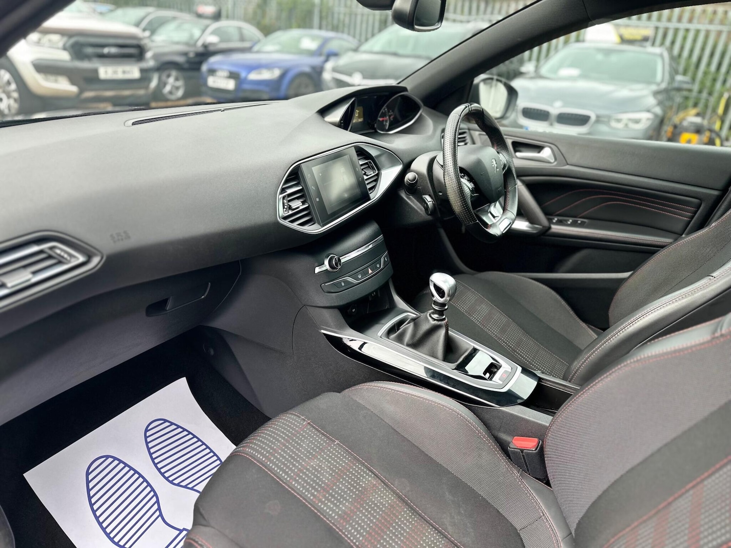 Used Peugeot 308 2017 for sale - 76360345: Photo 29