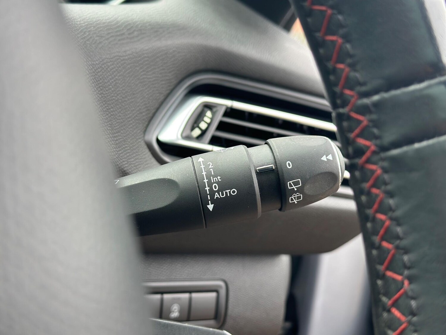 Used Peugeot 308 2017 for sale - 76360345: Photo 42