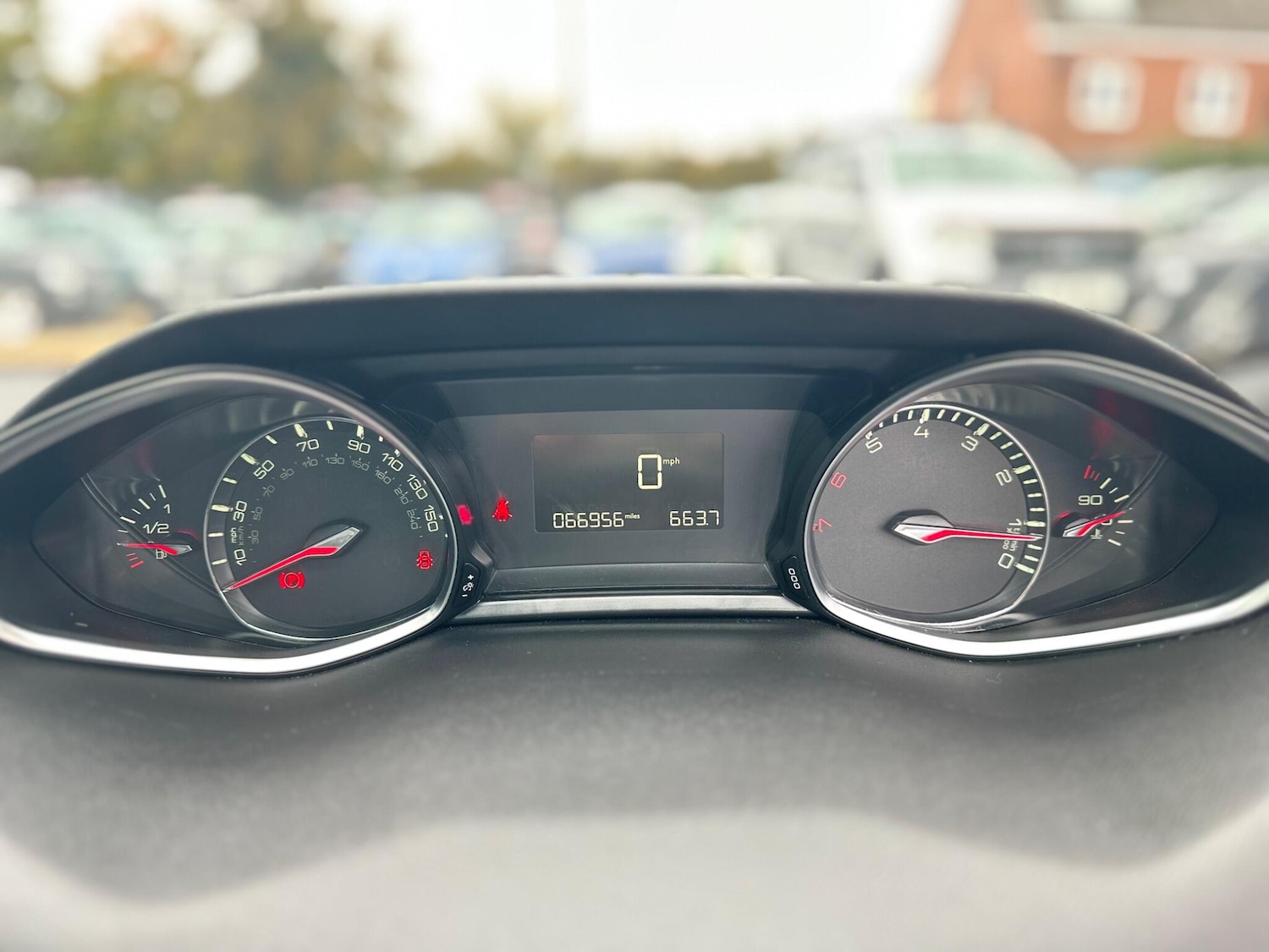 Used Peugeot 308 2017 for sale - 76360345: Photo 45