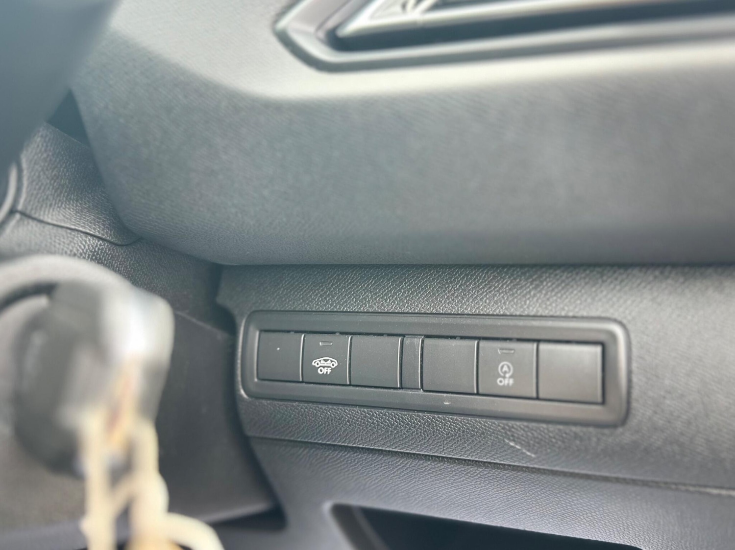 Used Peugeot 308 2017 for sale - 76360345: Photo 57