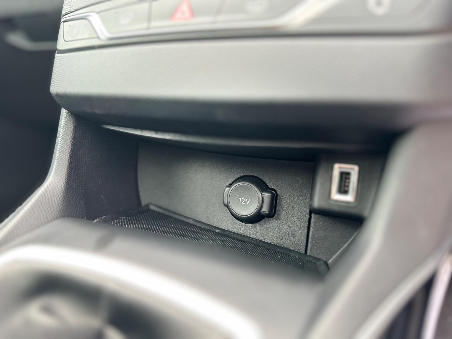 Used Peugeot 308 2017 for sale - 76360345: Photo 58